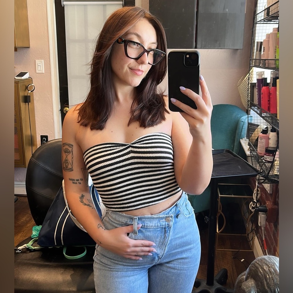 Hai it’s Krista, it’s really really nice to meet yaaaa 🖤
